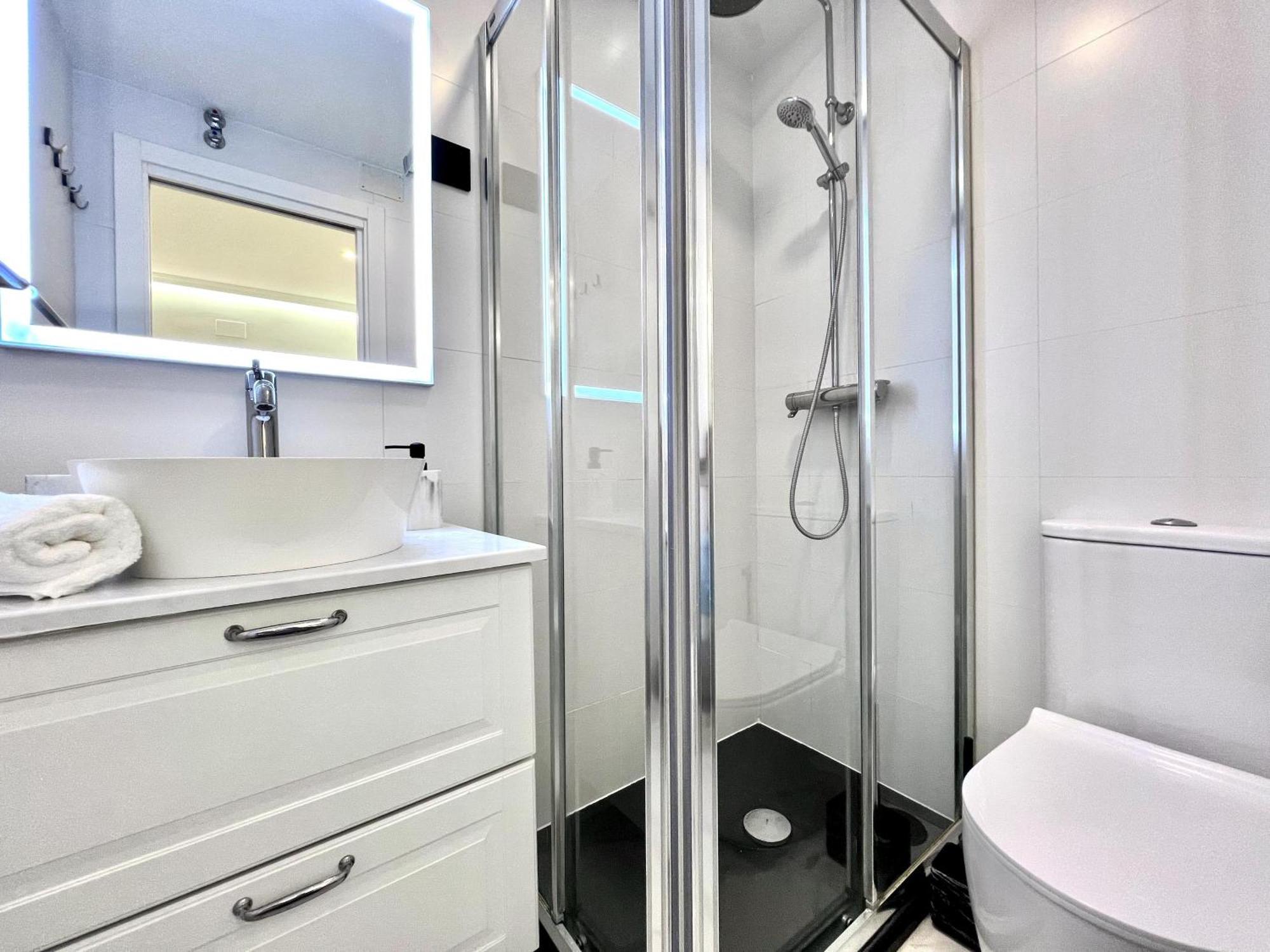 Apartment In The Heart Of Madrid-Piso En Malasana Ngoại thất bức ảnh