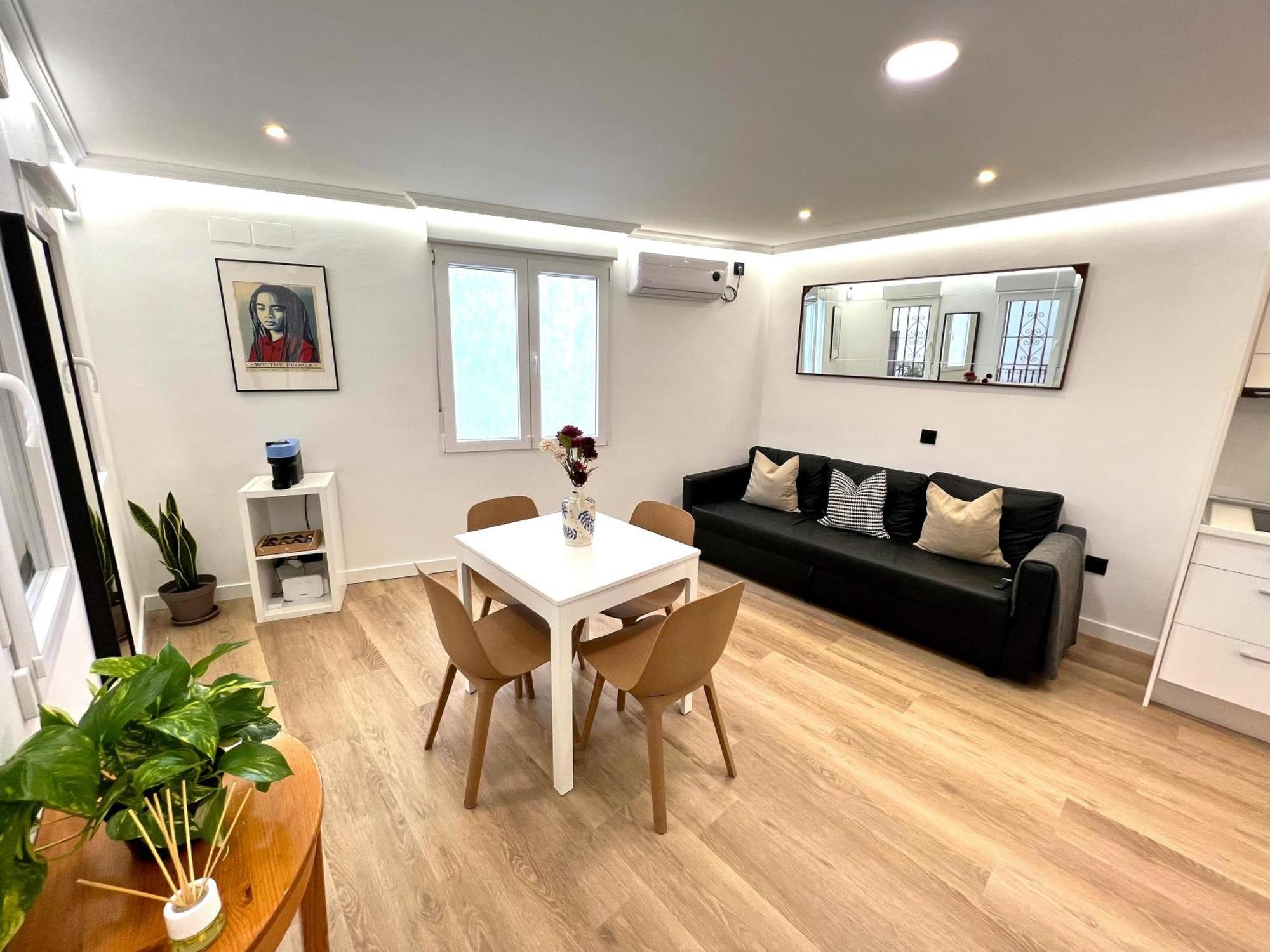 Apartment In The Heart Of Madrid-Piso En Malasana Ngoại thất bức ảnh